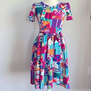 🌷 2/$30 LULAROE Disney Mickey Minnie Dress